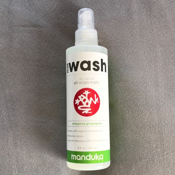 manduka Accessories Nwt Manduka Mat Wash In Energizing Gingergrass
